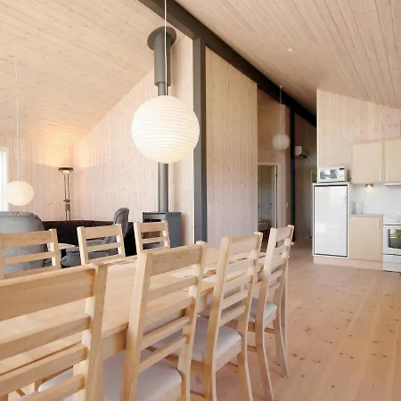 Three-bedroom Holiday In Stevns 1 Rødvig