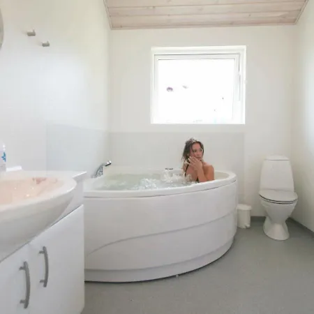 Three-bedroom Holiday In Stevns 1 Vakantiehuis Rødvig