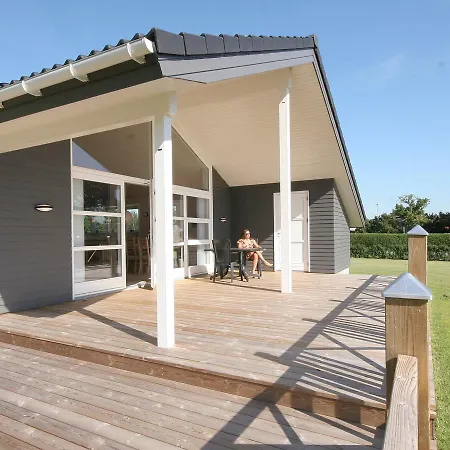 Three-bedroom Holiday In Stevns 1 Vakantiehuis Rødvig